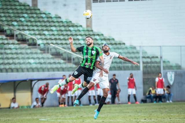 东契奇22+10+9卡椒低迷 独行侠力克快船2-1