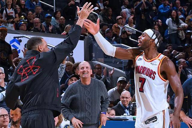 孙铭徽20+7胡金秋24分 广厦6人上双击败四川